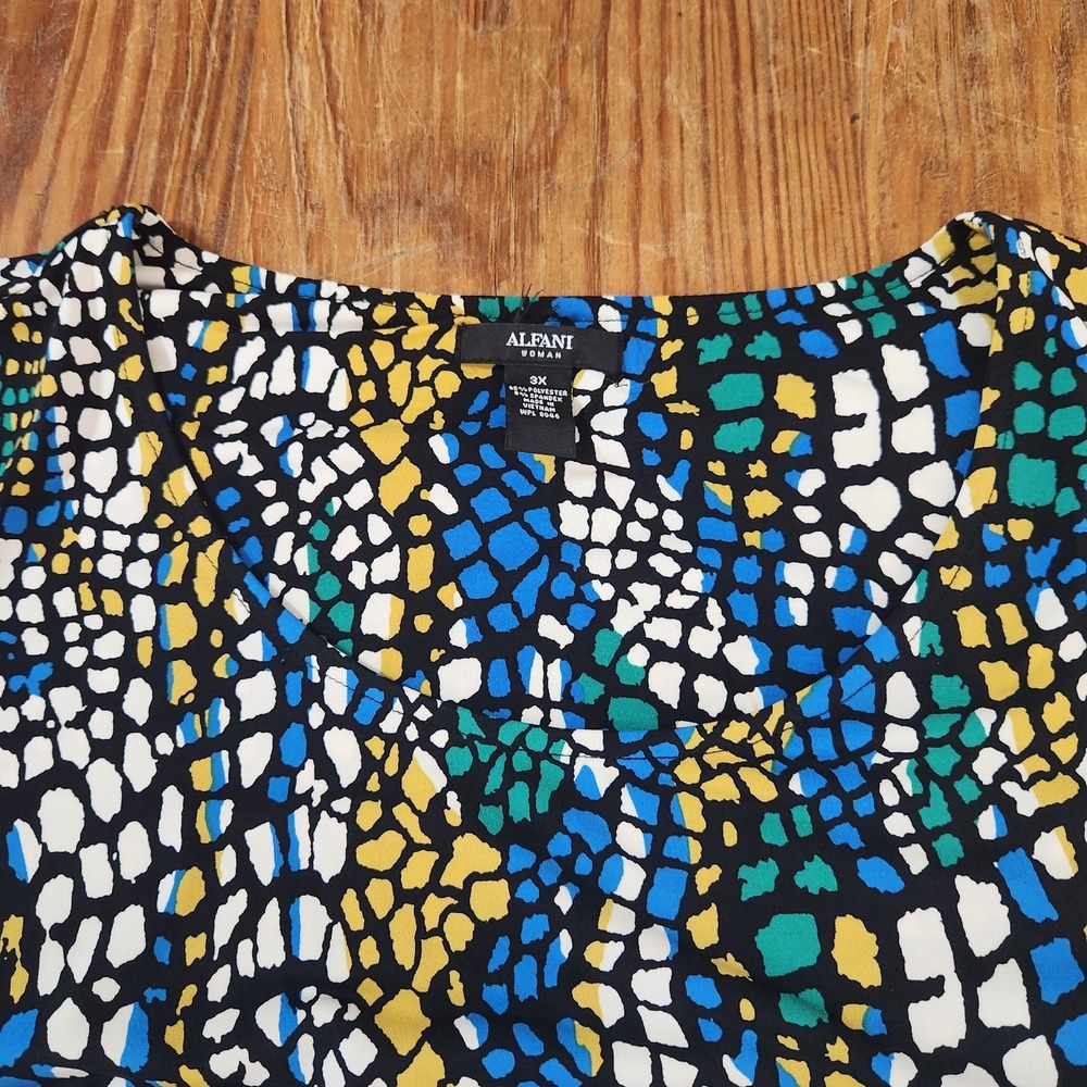 Alfani Woman Green Blue Stretchy Ruched Sides & Short Sleeve Blouse 3X Colorful - Picture 8 of 11